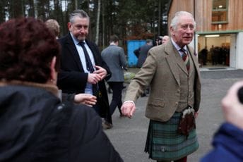 Kralj Čarls prvi put u javnosti nakon objave Harijevih memoara Kralj Čarls prvi put u javnosti nakon objave Harijevih memoara