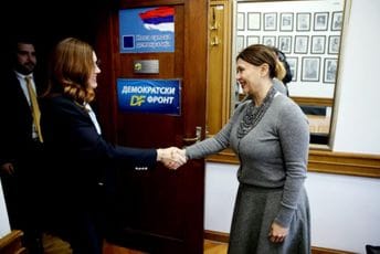 Popa: Izbor sudija US od presudne važnosti, očekujemo od svih političkih aktera da se konstruktivno uključe u ovaj proces Popa: Izbor sudija US od presudne važnosti, očekujemo od svih političkih aktera da se konstruktivno uključe u ovaj proces