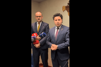 Abazović o koaliciji s Demokratama i Evropom sad: Razgovaramo sa svima Abazović o koaliciji s Demokratama i Evropom sad: Razgovaramo sa svima