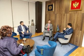 Dukaj u Baru: Radimo na produbljivanju saradnje i rješavanju problema koje opterećuju rad lokalnih samouprava Dukaj u Baru: Radimo na produbljivanju saradnje i rješavanju problema koje opterećuju rad lokalnih samouprava