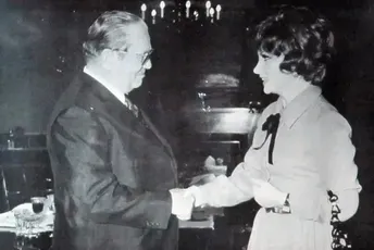 Suprug Đine Lolobriđide bio je Slovenac, a naročito oduševljena bila je susretom sa Titom