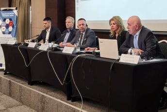 Medenica: Strateški cilj naše zemlje članstva u EU, kontrola nad korišćenjem sredstava iz fondova pretpristupne pomoći prioritet Medenica: Strateški cilj naše zemlje članstva u EU, kontrola nad korišćenjem sredstava iz fondova pretpristupne pomoći prioritet