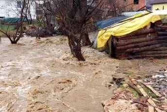 Euromost: Vlada hitno da pomogne opštinama i građanima na sjeveru koji su pogođeni poplavama Euromost: Vlada hitno da pomogne opštinama i građanima na sjeveru koji su pogođeni poplavama