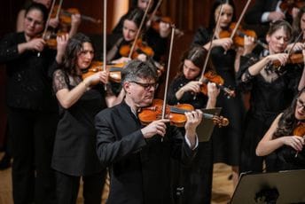 Simović o koncertu sa CSO: Muzičari bili kao rok zvijezde, publika je divno reagovala Simović o koncertu sa CSO: Muzičari bili kao rok zvijezde, publika je divno reagovala