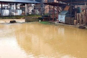 Sjever je pod vodom, upućen poziv da opštine hitno izrade planove za odbranu od poplava Sjever je pod vodom, upućen poziv da opštine hitno izrade planove za odbranu od poplava