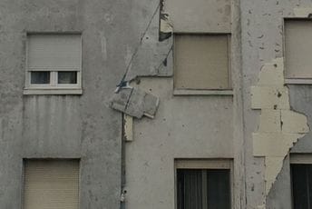 Zabjelo: Obrušila se fasada zgrade, prolaznika srećom nije bilo Zabjelo: Obrušila se fasada zgrade, prolaznika srećom nije bilo