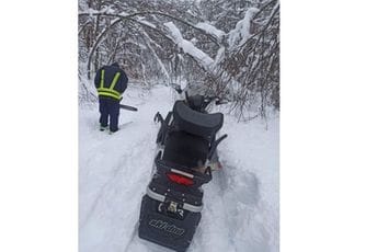 Završena akcija na Studenom: Spašena tročlana porodica i još dvije osobe Završena akcija na Studenom: Spašena tročlana porodica i još dvije osobe