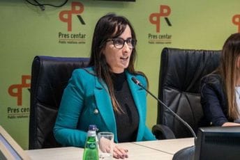 Životna priča Anđele Dragović: Samo se srcem dobro vidi Životna priča Anđele Dragović: Samo se srcem dobro vidi