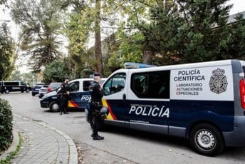 Na grčkom brodu zaplijenjeno tri tone kokaina vrijednog 180 miliona eura Na grčkom brodu zaplijenjeno tri tone kokaina vrijednog 180 miliona eura