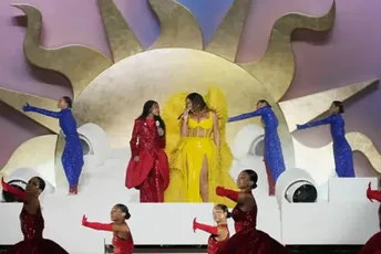 Nakon pet godina pauze: Bijonse nastupila za 24 miliona dolara, snimci objavljeni uprkos zabrani Nakon pet godina pauze: Bijonse nastupila za 24 miliona dolara, snimci objavljeni uprkos zabrani