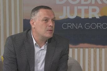 Božović: Veći štrajk moguć u januaru ukoliko se prosvjetari ne zaštite Božović: Veći štrajk moguć u januaru ukoliko se prosvjetari ne zaštite