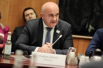 Joković u Berlinu: Crna Gora opredijeljena za EU, tako ćemo razvijati i poljoprivredu Joković u Berlinu: Crna Gora opredijeljena za EU, tako ćemo razvijati i poljoprivredu