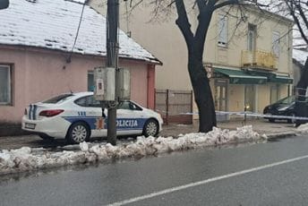 Nikšić: Bačena eksplozivna naprava na vozilo Nikšić: Bačena eksplozivna naprava na vozilo