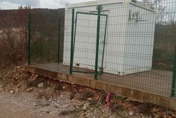 Obijena mjerna stanica za praćenje kvaliteta vazduha u Gornjim Mrkama Obijena mjerna stanica za praćenje kvaliteta vazduha u Gornjim Mrkama