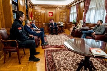 Sindikat UP sa Adžićem: Januarska plata sa novim uvećanim koeficijentima Sindikat UP sa Adžićem: Januarska plata sa novim uvećanim koeficijentima