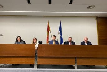 Evropa sad: Izglasati izmjene Zakona o lokalnoj samoupravi ukoliko se ne izaberu sudije Ustavnog suda Evropa sad: Izglasati izmjene Zakona o lokalnoj samoupravi ukoliko se ne izaberu sudije Ustavnog suda