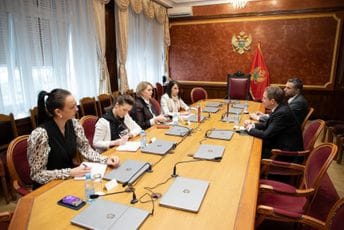 Felten: Po prevazilaženju krize, CG da se vrati evropskom kursu sa vladom koja je sposobna da djeluje Felten: Po prevazilaženju krize, CG da se vrati evropskom kursu sa vladom koja je sposobna da djeluje