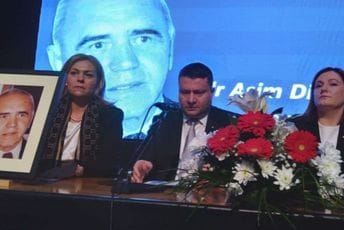 Bio je čitava institucija znanja, profesionalizma i plemenitosti Bio je čitava institucija znanja, profesionalizma i plemenitosti