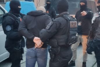 Austrija izručila Srđana Popovića Crnoj Gori Austrija izručila Srđana Popovića Crnoj Gori