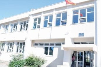 Kod OŠ „Vlado Milić“ izbrisana signalizacija: Zonu škole bolje označiti Kod OŠ „Vlado Milić“ izbrisana signalizacija: Zonu škole bolje označiti