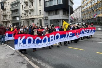 U Beogradu održana litija podrške Kosovu U Beogradu održana litija podrške Kosovu