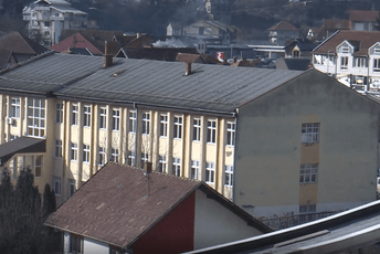 Škola u Bijelom Polju zatvorena zbog problema sa grijanjem Škola u Bijelom Polju zatvorena zbog problema sa grijanjem