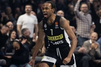 Partizan ubjedljiv, šou Olimpijakosa u Istanbulu, Zvezda poražena, slavlje Valensije i Barse Partizan ubjedljiv, šou Olimpijakosa u Istanbulu, Zvezda poražena, slavlje Valensije i Barse
