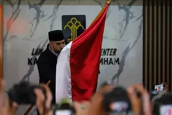 Španski fudbaler slučajno saznao da je princ, dobio je ostrvo i milione Španski fudbaler slučajno saznao da je princ, dobio je ostrvo i milione