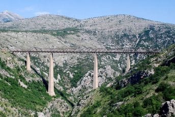 CNN prugu Bar-Beograd svrstao među 10 najživopisnijih i najpotcjenjenijih u Evropi CNN prugu Bar-Beograd svrstao među 10 najživopisnijih i najpotcjenjenijih u Evropi