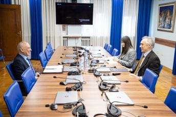 Lekić sa Nagijevim: Velika zainteresovanost azerbejdžanske strane za dalje ulaganje u crnogorsku infrakstrukturu Lekić sa Nagijevim: Velika zainteresovanost azerbejdžanske strane za dalje ulaganje u crnogorsku infrakstrukturu