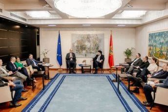 Abazović: Odlučni smo da zaštitimo prirodna bogatstva, krećemo u borbu protiv šumarske mafije Abazović: Odlučni smo da zaštitimo prirodna bogatstva, krećemo u borbu protiv šumarske mafije