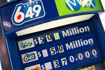 Tinejdžerka osvojila džekpot od 48 miliona dolara Tinejdžerka osvojila džekpot od 48 miliona dolara