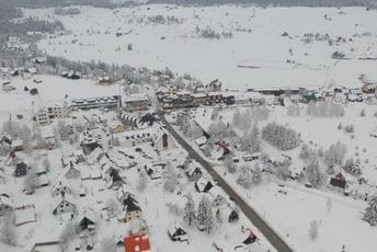 Jaka Mećava na Žabljaku, žičara nije u funkciji Jaka Mećava na Žabljaku, žičara nije u funkciji