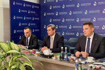 Ibrahimović obišao „Nizami Ganjavi“ internacionalni centar Ibrahimović obišao „Nizami Ganjavi“ internacionalni centar