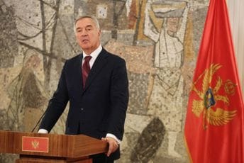 Danas pres konferencija Đukanovića povodom raspisivanja prijevremenih izbora