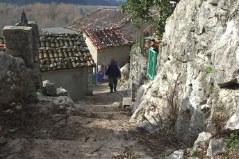 U Dodošima slavine prazne već pola godine, zbog neplaćanja isključena je struja kojom se napajao vodovod U Dodošima slavine prazne već pola godine, zbog neplaćanja isključena je struja kojom se napajao vodovod