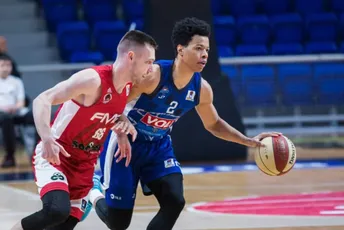 Ubjedljiv poraz Budućnost Volija u Parizu Ubjedljiv poraz Budućnost Volija u Parizu