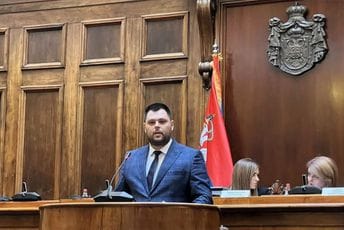 “Ponizan i sluganski odnos”: Odbornici u Nikšiću sjutra o Kovačevićevoj smjeni “Ponizan i sluganski odnos”: Odbornici u Nikšiću sjutra o Kovačevićevoj smjeni