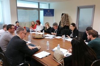 Zahvaljujući IPA programu prekogranične saradnje CG i Kosova podržana 23 projekta u vrijednosti od 8,57 miliona eura Zahvaljujući IPA programu prekogranične saradnje CG i Kosova podržana 23 projekta u vrijednosti od 8,57 miliona eura