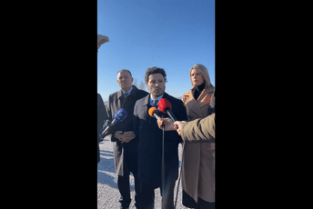 Abazović: Ne isključujem varijantu da imamo zajedničkog kandidata sa SNP-om Abazović: Ne isključujem varijantu da imamo zajedničkog kandidata sa SNP-om