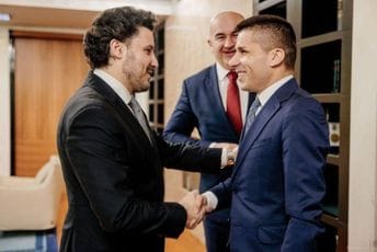 Abazovićev kabinet: U najavi i zajednička sjednica vlade sa Sjevernom Makedonijom Abazovićev kabinet: U najavi i zajednička sjednica vlade sa Sjevernom Makedonijom