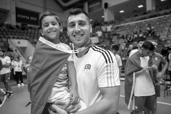 Kapiten rukometne reprezentacije Turske i njegov sin stradali u zemljotresu Kapiten rukometne reprezentacije Turske i njegov sin stradali u zemljotresu