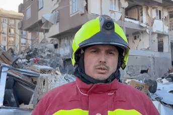 Janković: Crnogorski spasioci izvukli dvoje preživjelih, još ima nade Janković: Crnogorski spasioci izvukli dvoje preživjelih, još ima nade