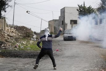 Izraelski vojnici ubili sedamnaestogodišnjeg Palestinca Izraelski vojnici ubili sedamnaestogodišnjeg Palestinca