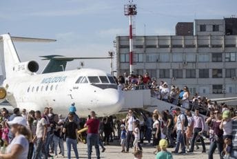 Navijači Partizana deportovani iz Moldavije, nakon ponoći im uručena zvanična zabrana ulaska Ilustracija