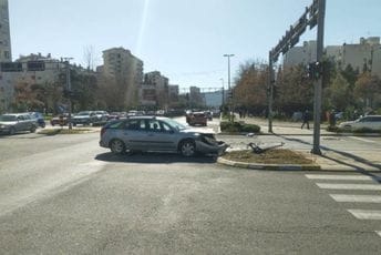 Udes u Baru, dvije osobe povrijeđene Udes u Baru, dvije osobe povrijeđene