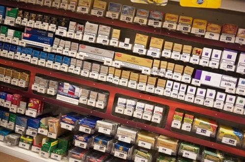 Vlada diže akcize, cigarete ponovo poskupljuju