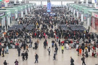 Tokom ,,putničke groznice“ zabilježeno 1,5 milijardi putovanja Tokom ,,putničke groznice“ zabilježeno 1,5 milijardi putovanja