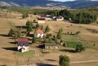 Đaci iz bjelopoljskog sela prikupili preko 1.500 eura da pomognu Turskoj i Siriji Đaci iz bjelopoljskog sela prikupili preko 1.500 eura da pomognu Turskoj i Siriji