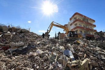 U Turskoj šest zemljotresa tokom noći u već razorenim područjima U Turskoj šest zemljotresa tokom noći u već razorenim područjima